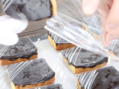 チョコだらけの生チョコパウンドケーキ